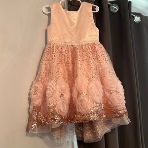 Girls Fancy pink peach color size 6.  Flowers, sequins and tulle.